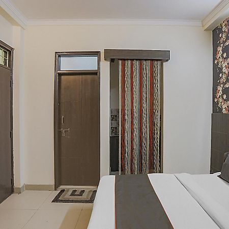 Hotel O Sun Villa Нью-Делі Екстер'єр фото