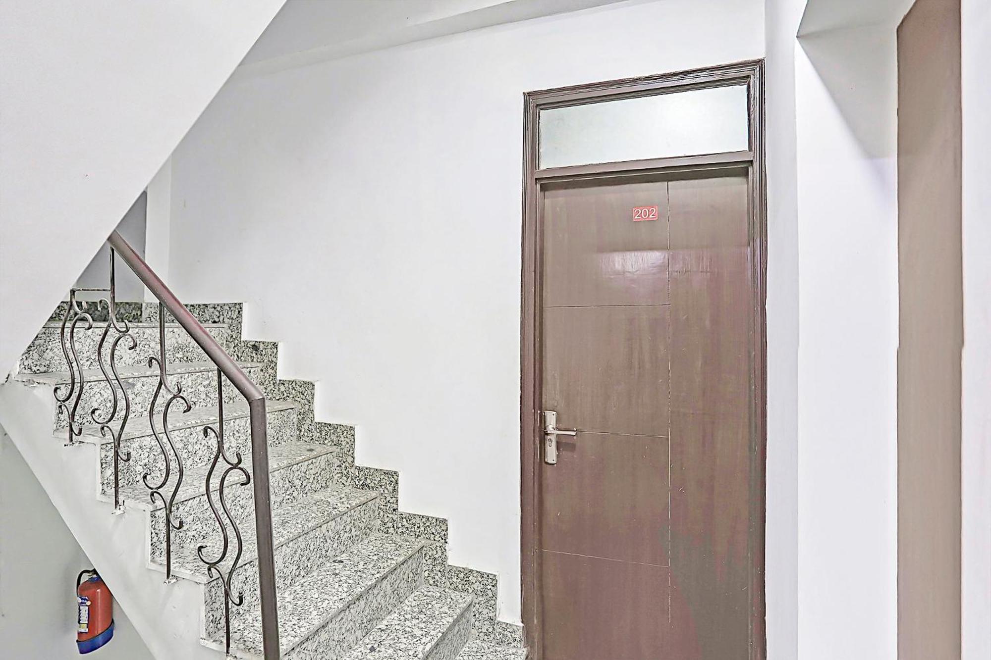 Hotel O Sun Villa Нью-Делі Екстер'єр фото